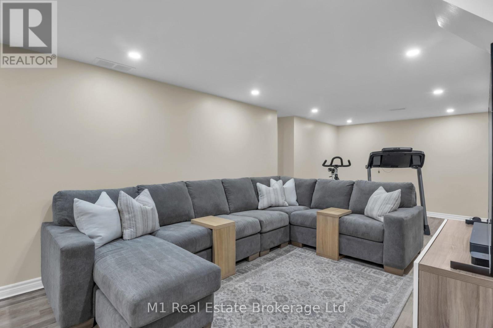 320 Tatlock Drive, Waterloo, Ontario  N2L 5Y5 - Photo 36 - X12970508