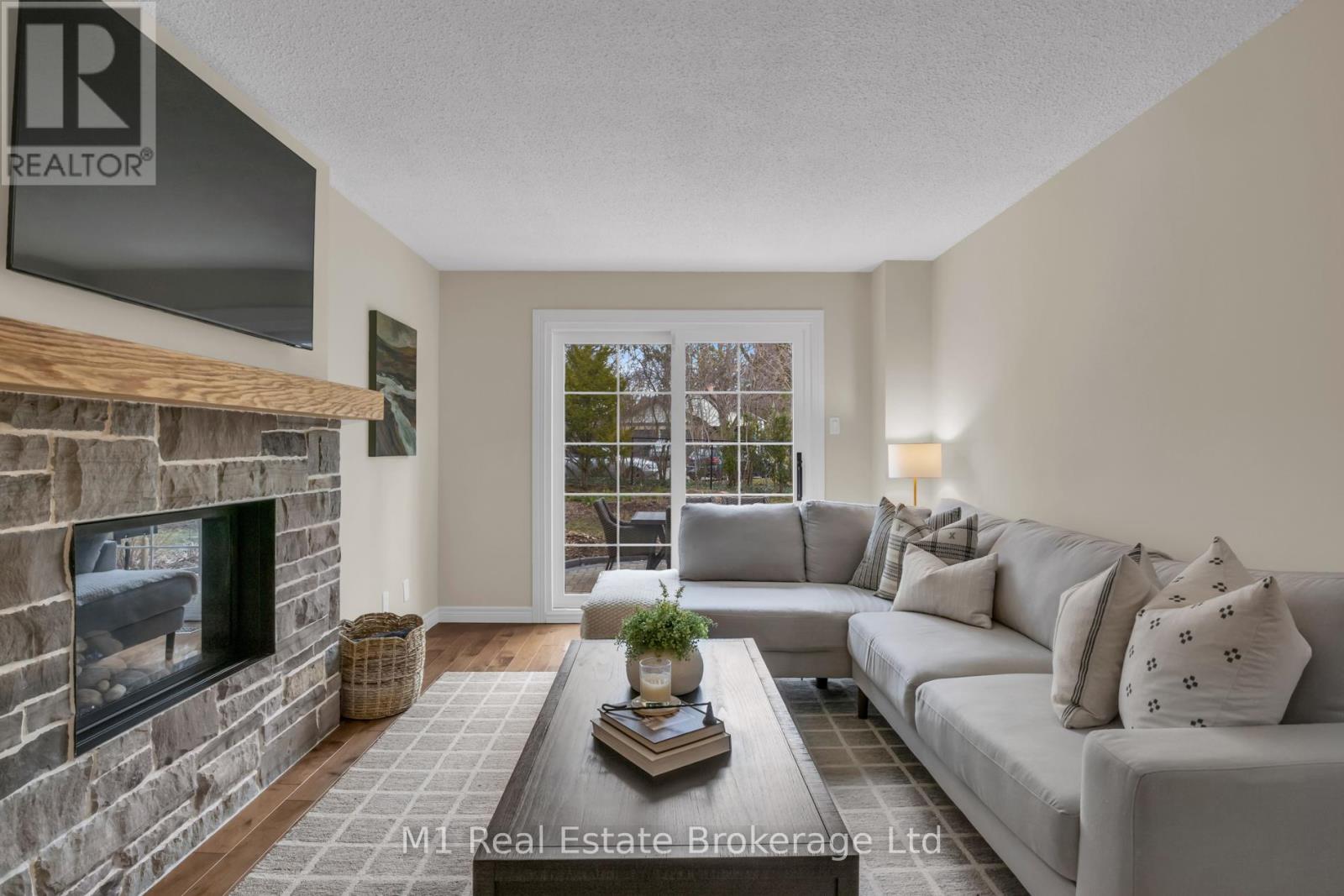 320 Tatlock Drive, Waterloo, Ontario  N2L 5Y5 - Photo 7 - X12970508