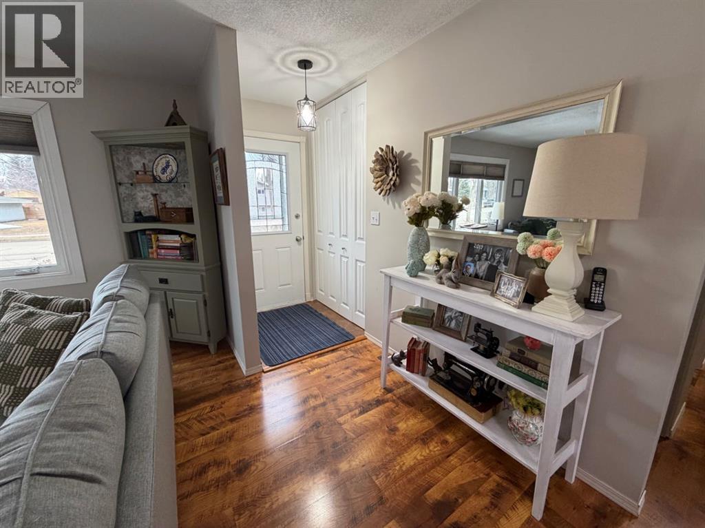 6107 Enevold Drive, Camrose, Alberta  T4V 3J7 - Photo 2 - A2297262