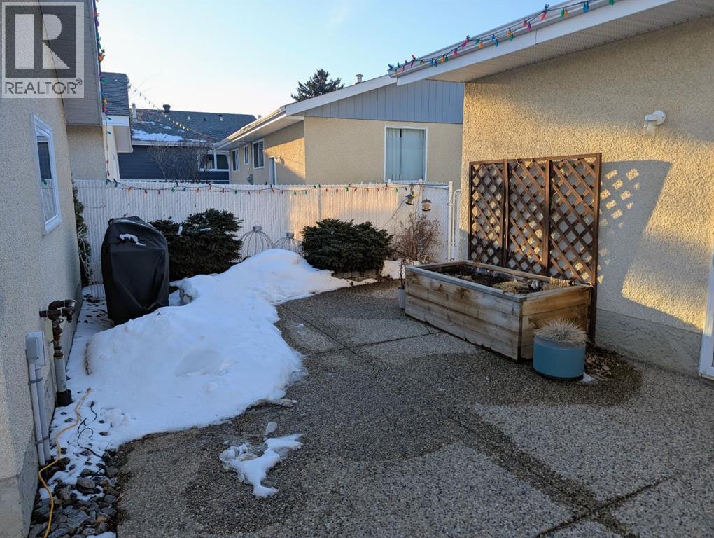 6107 Enevold Drive, Camrose, Alberta  T4V 3J7 - Photo 35 - A2297262