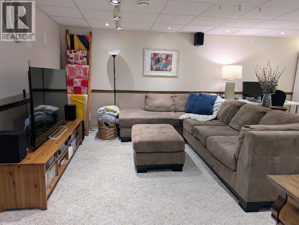 6107 Enevold Drive, Camrose, Alberta  T4V 3J7 - Photo 21 - A2297262