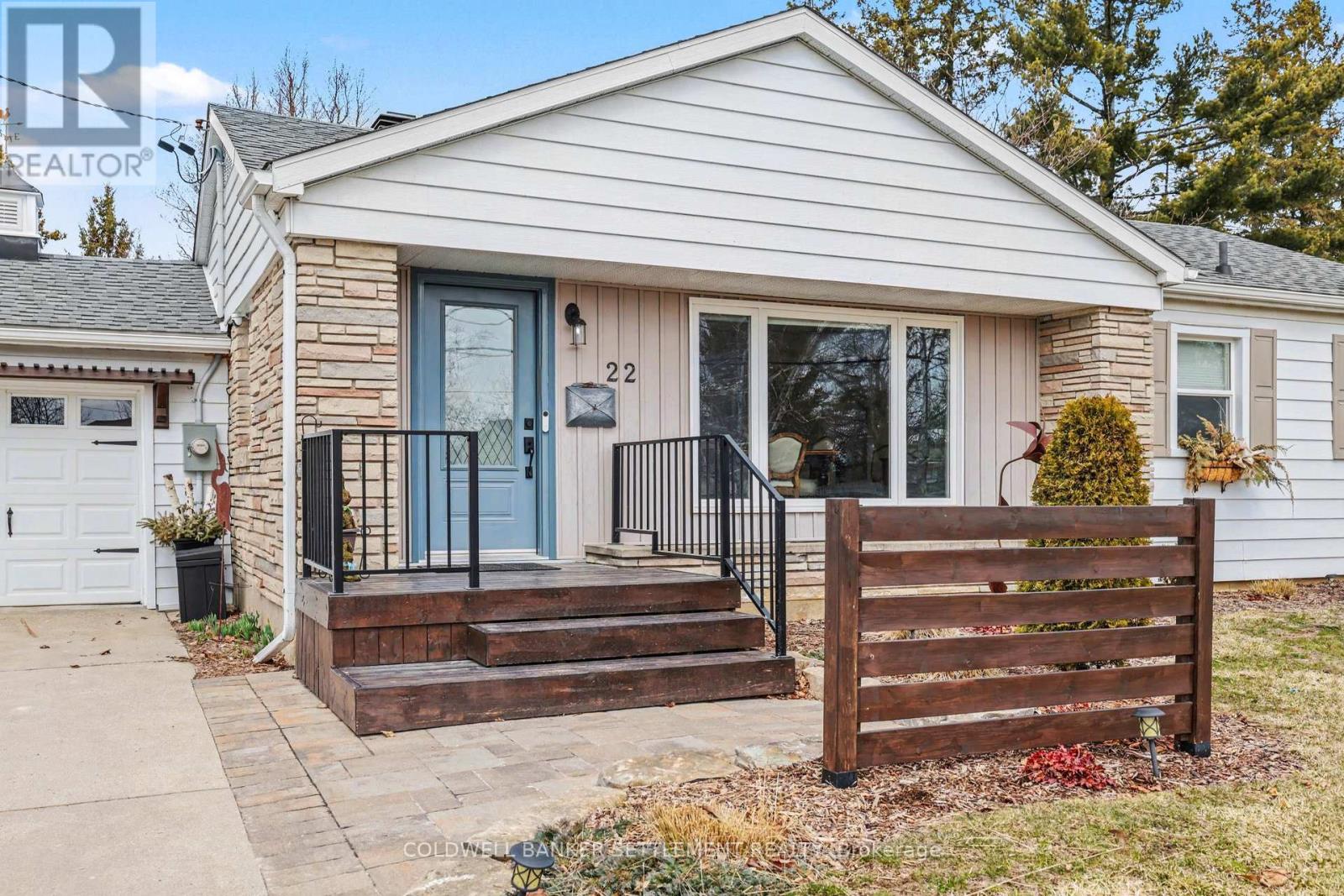 22 Broadview Avenue W, Smiths Falls, Ontario  K7A 4K9 - Photo 3 - X12970258