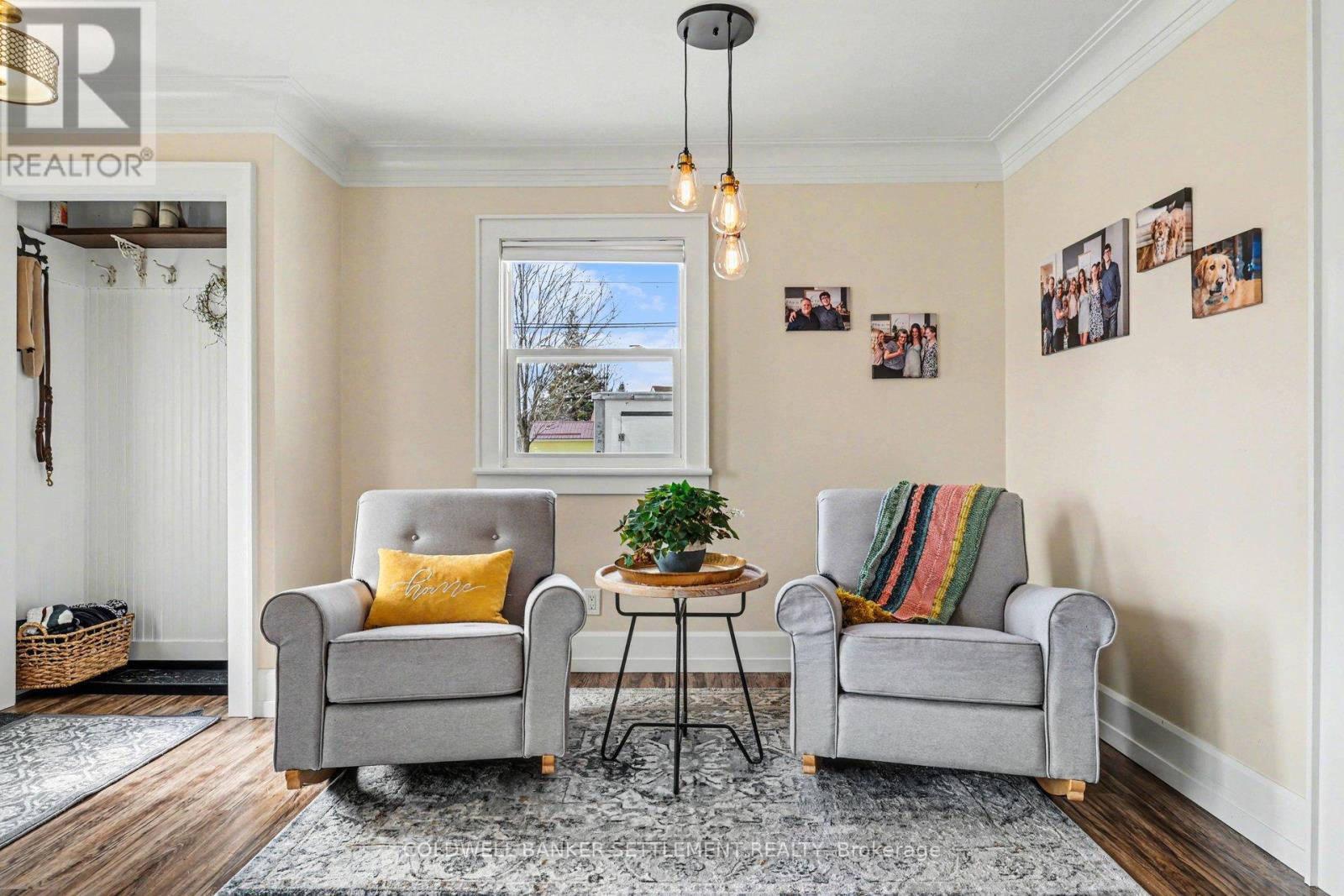 22 Broadview Avenue W, Smiths Falls, Ontario  K7A 4K9 - Photo 5 - X12970258