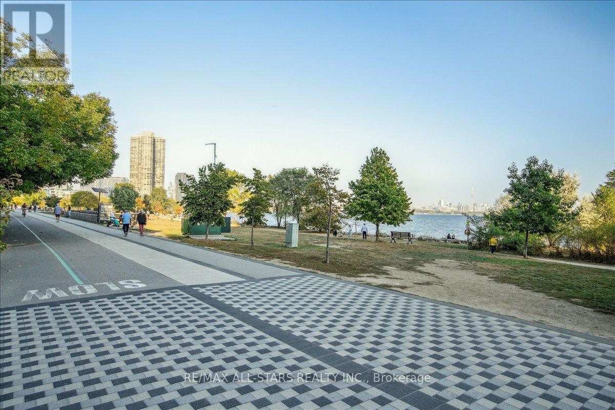 Ph 4507 - 1 Palace Pier Court, Toronto (Mimico), Ontario  M8V 3W9 - Photo 39 - W12957310