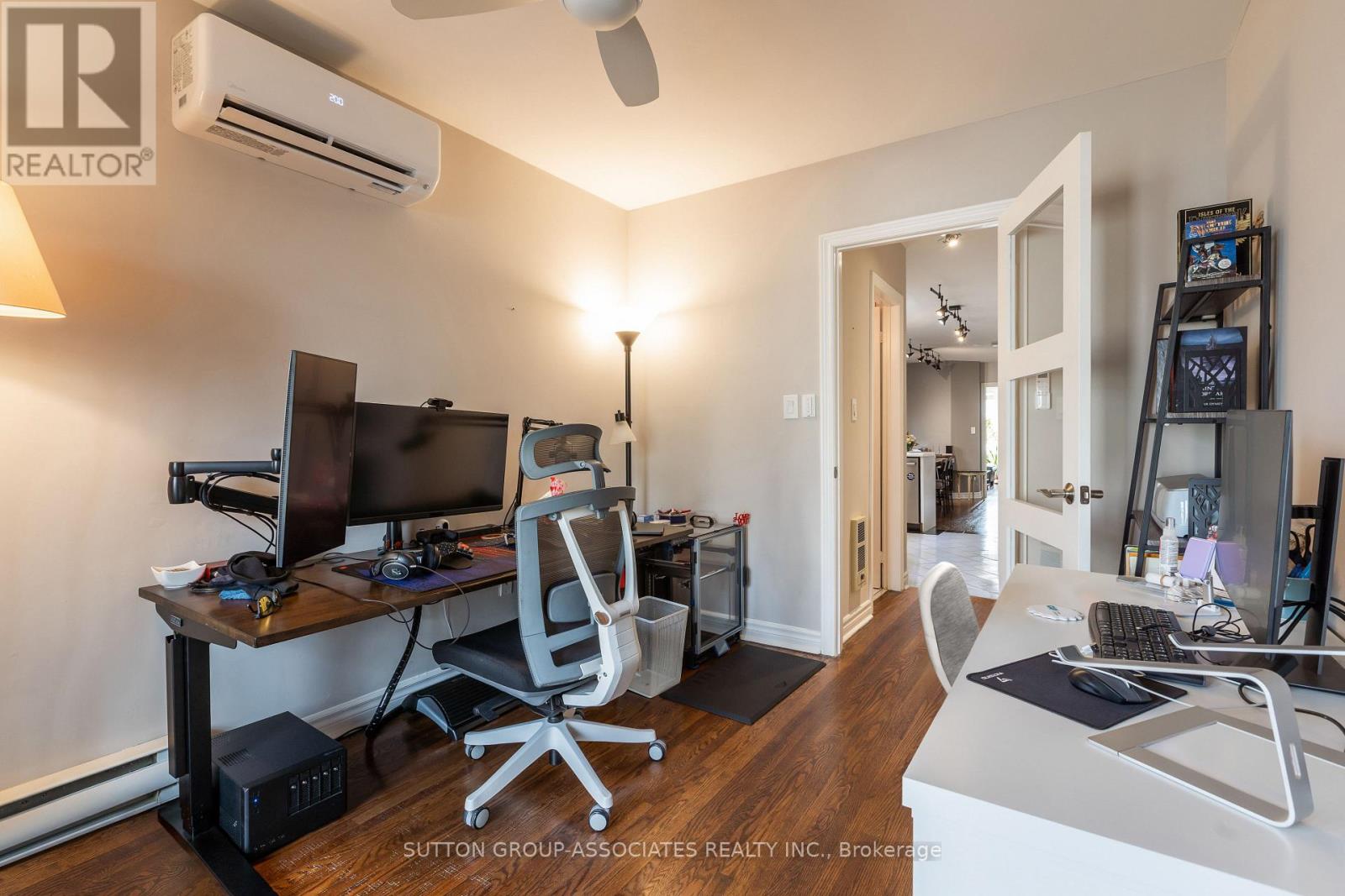 1 - 26 Alcina Avenue, Toronto, Ontario  M6G 2E8 - Photo 13 - C12970210