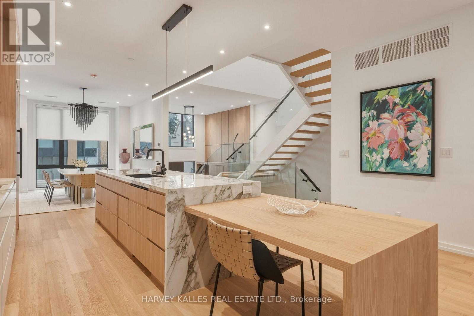 45 Gloucester Grove, Toronto, Ontario  M6C 2A2 - Photo 13 - C12970230