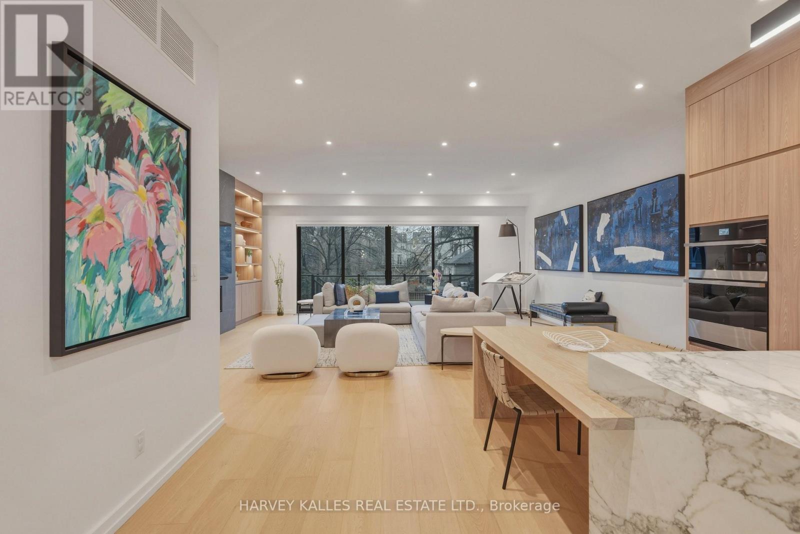 45 Gloucester Grove, Toronto, Ontario  M6C 2A2 - Photo 17 - C12970230