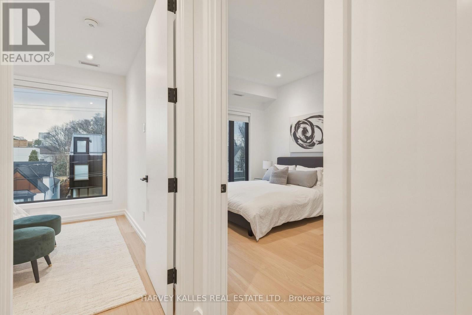 45 Gloucester Grove, Toronto, Ontario  M6C 2A2 - Photo 26 - C12970230