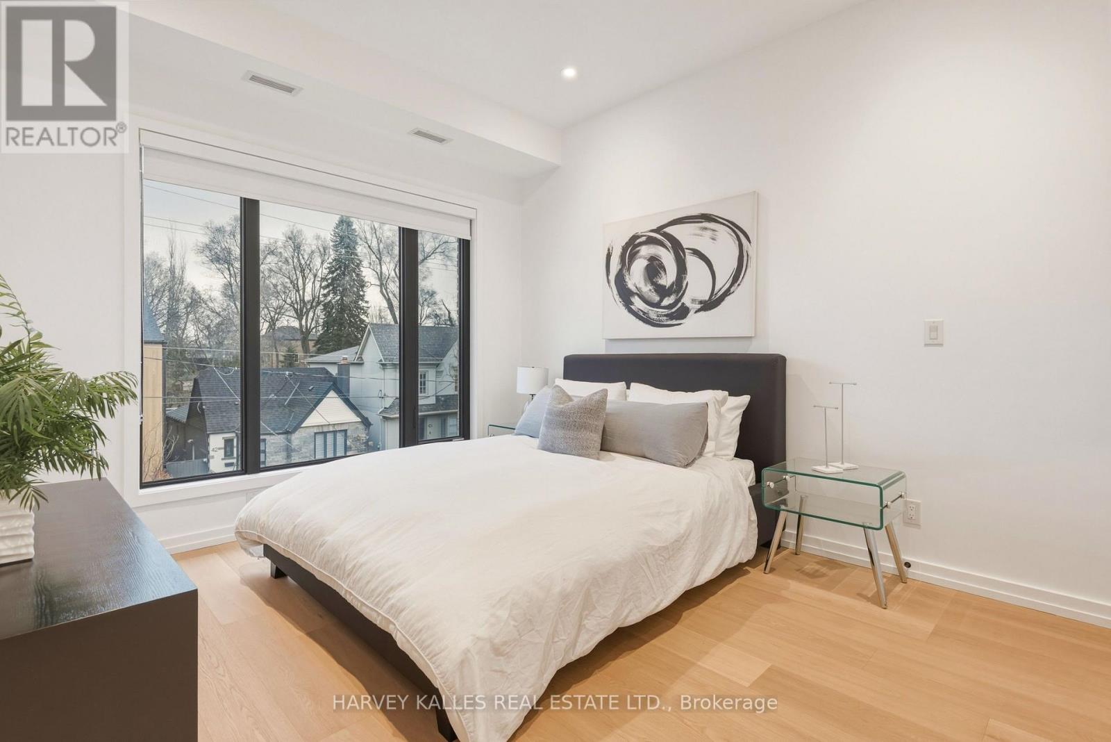 45 Gloucester Grove, Toronto, Ontario  M6C 2A2 - Photo 29 - C12970230