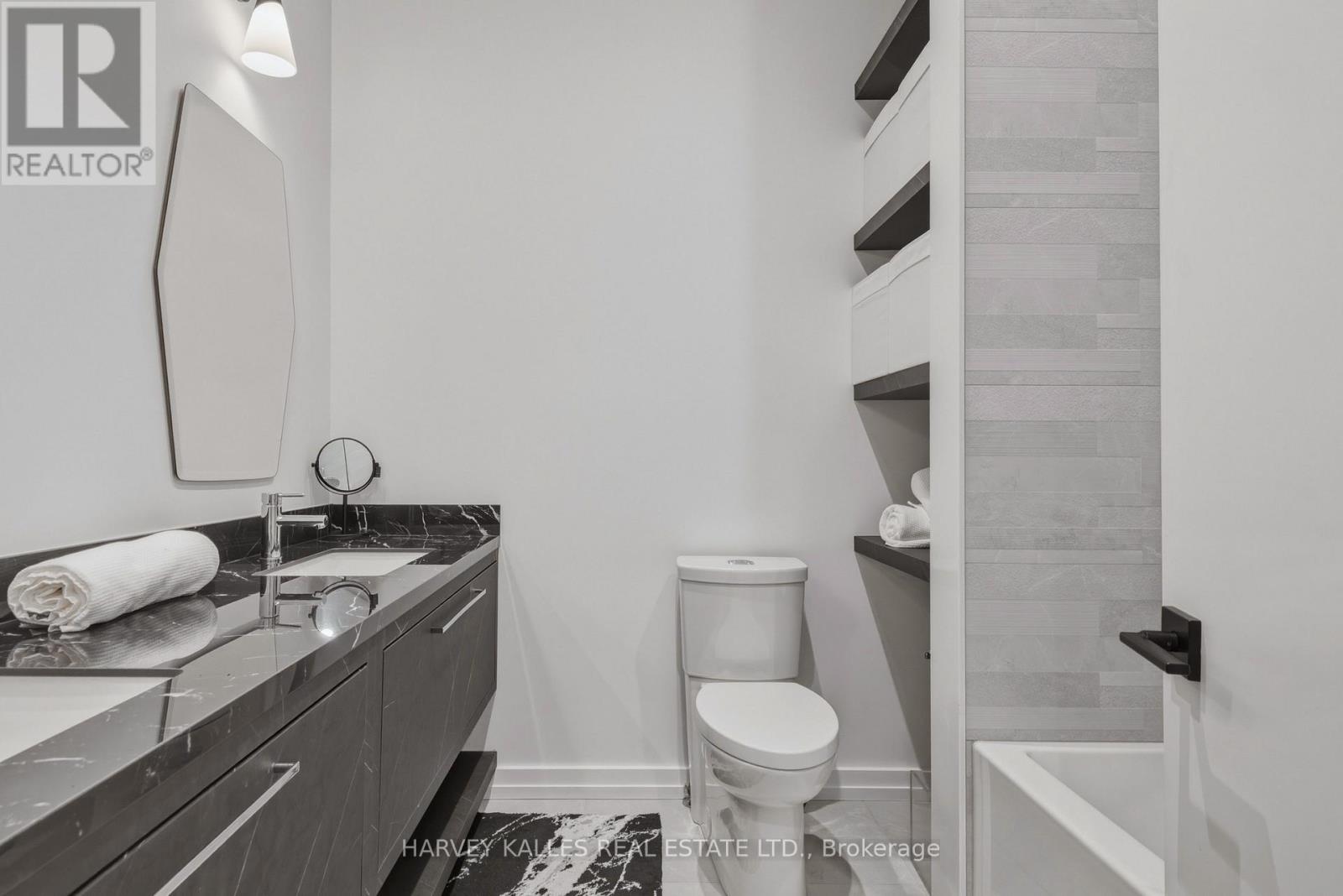 45 Gloucester Grove, Toronto, Ontario  M6C 2A2 - Photo 31 - C12970230