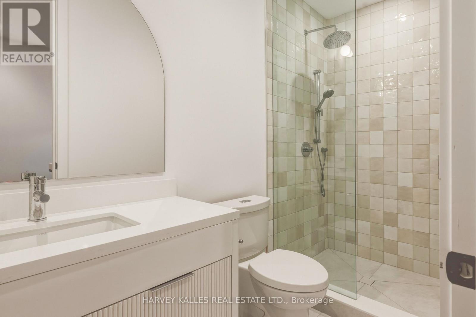 45 Gloucester Grove, Toronto, Ontario  M6C 2A2 - Photo 34 - C12970230