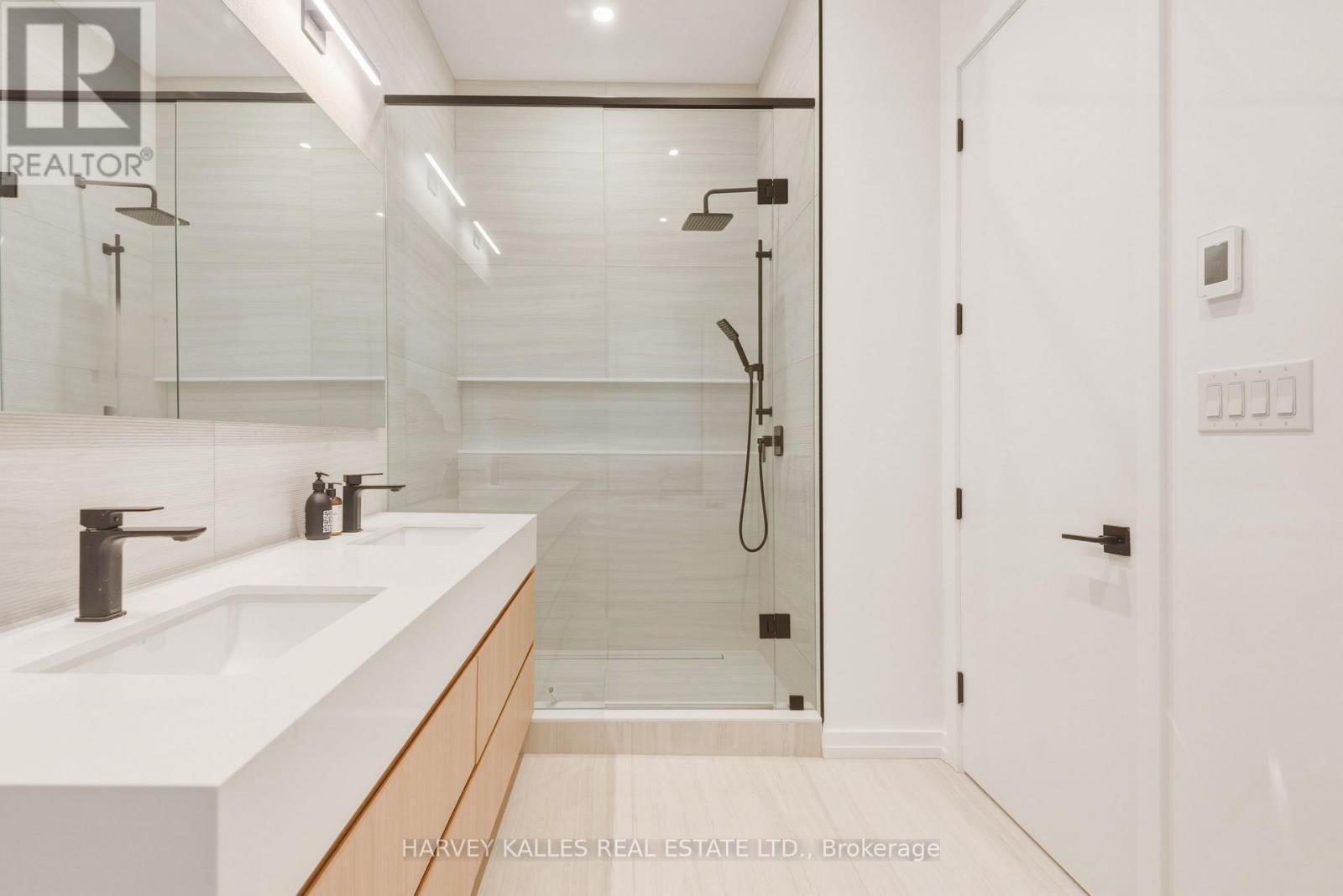 45 Gloucester Grove, Toronto, Ontario  M6C 2A2 - Photo 38 - C12970230