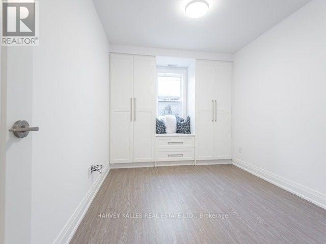 2 - 52 College View Avenue, Toronto, Ontario  M5P 1J5 - Photo 12 - C12970326