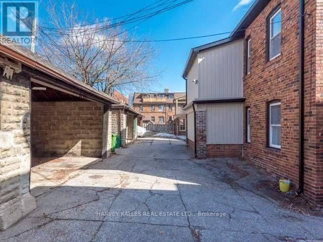 2 - 52 College View Avenue, Toronto, Ontario  M5P 1J5 - Photo 20 - C12970326