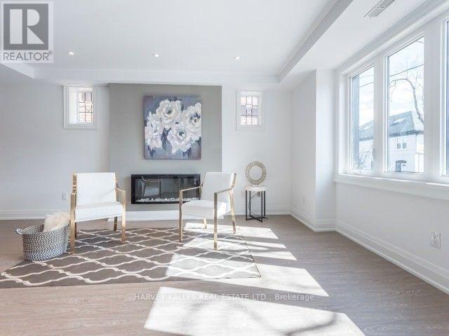 2 - 52 College View Avenue, Toronto, Ontario  M5P 1J5 - Photo 3 - C12970326