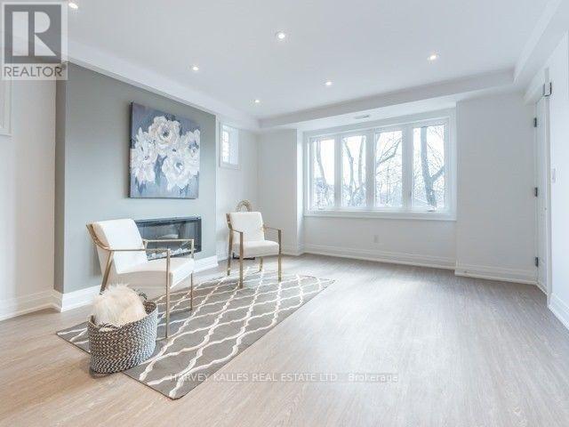 2 - 52 College View Avenue, Toronto, Ontario  M5P 1J5 - Photo 5 - C12970326