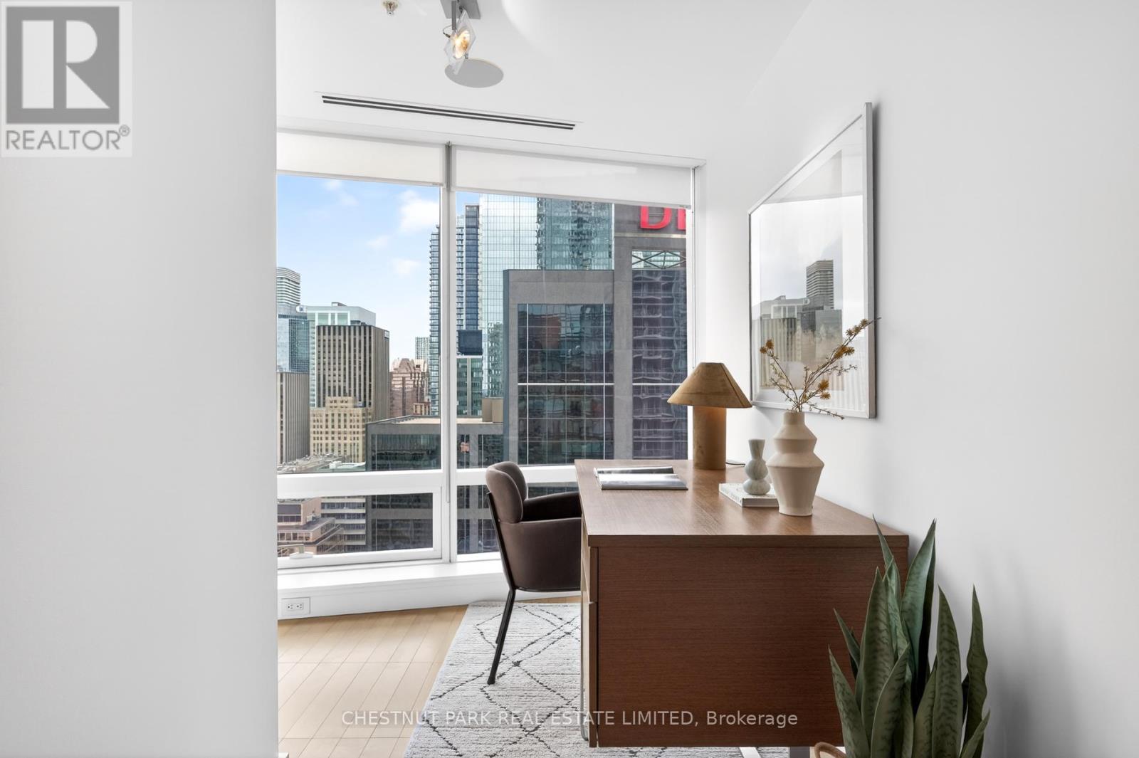 2806 - 180 University Avenue, Toronto, Ontario  M5H 0A2 - Photo 16 - C12970378