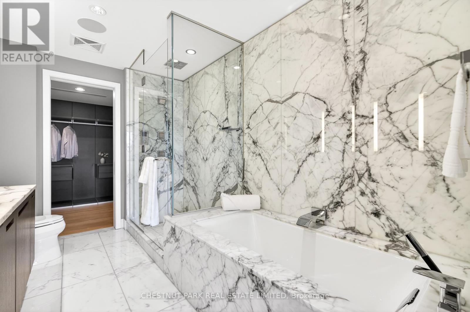 2806 - 180 University Avenue, Toronto, Ontario  M5H 0A2 - Photo 25 - C12970378