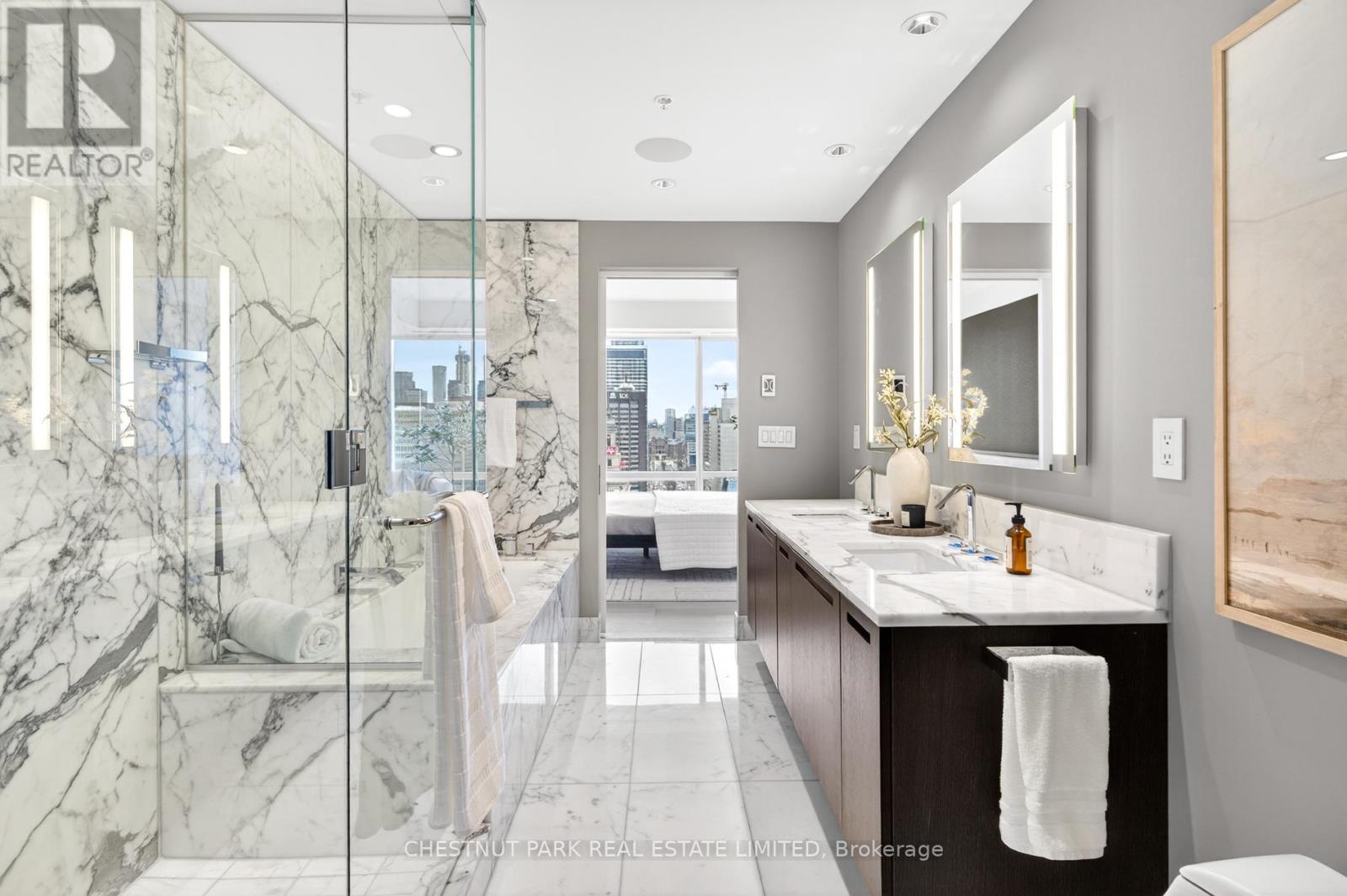 2806 - 180 University Avenue, Toronto, Ontario  M5H 0A2 - Photo 26 - C12970378