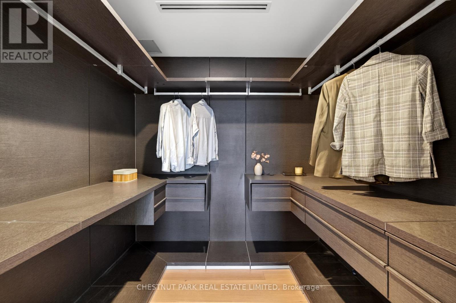 2806 - 180 University Avenue, Toronto, Ontario  M5H 0A2 - Photo 28 - C12970378