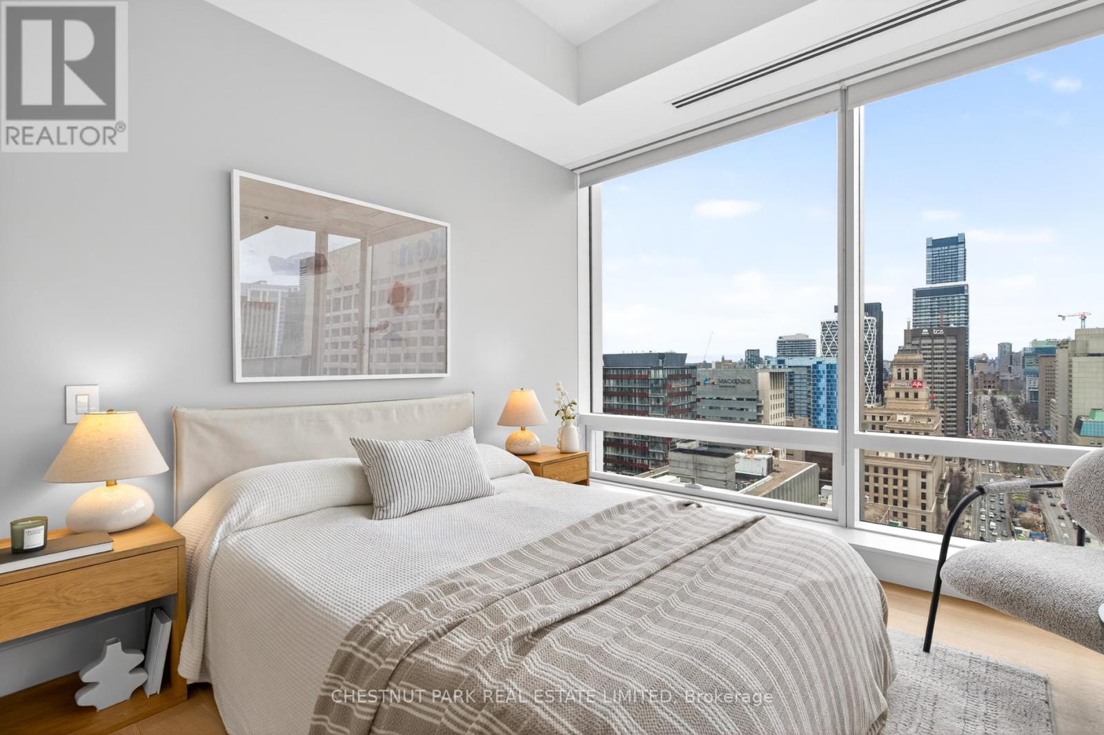 2806 - 180 University Avenue, Toronto, Ontario  M5H 0A2 - Photo 31 - C12970378