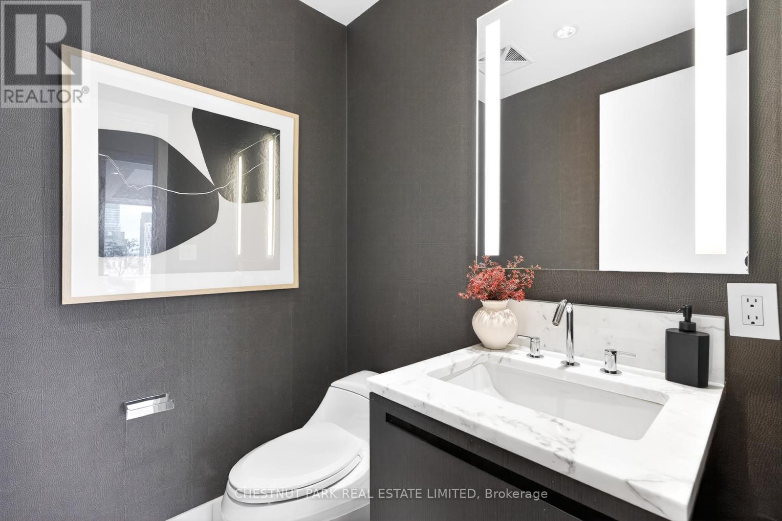 2806 - 180 University Avenue, Toronto, Ontario  M5H 0A2 - Photo 33 - C12970378