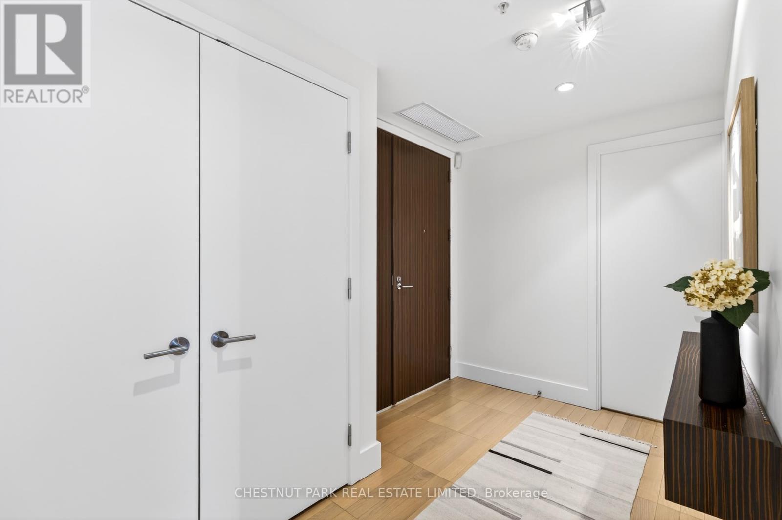 2806 - 180 University Avenue, Toronto, Ontario  M5H 0A2 - Photo 36 - C12970378