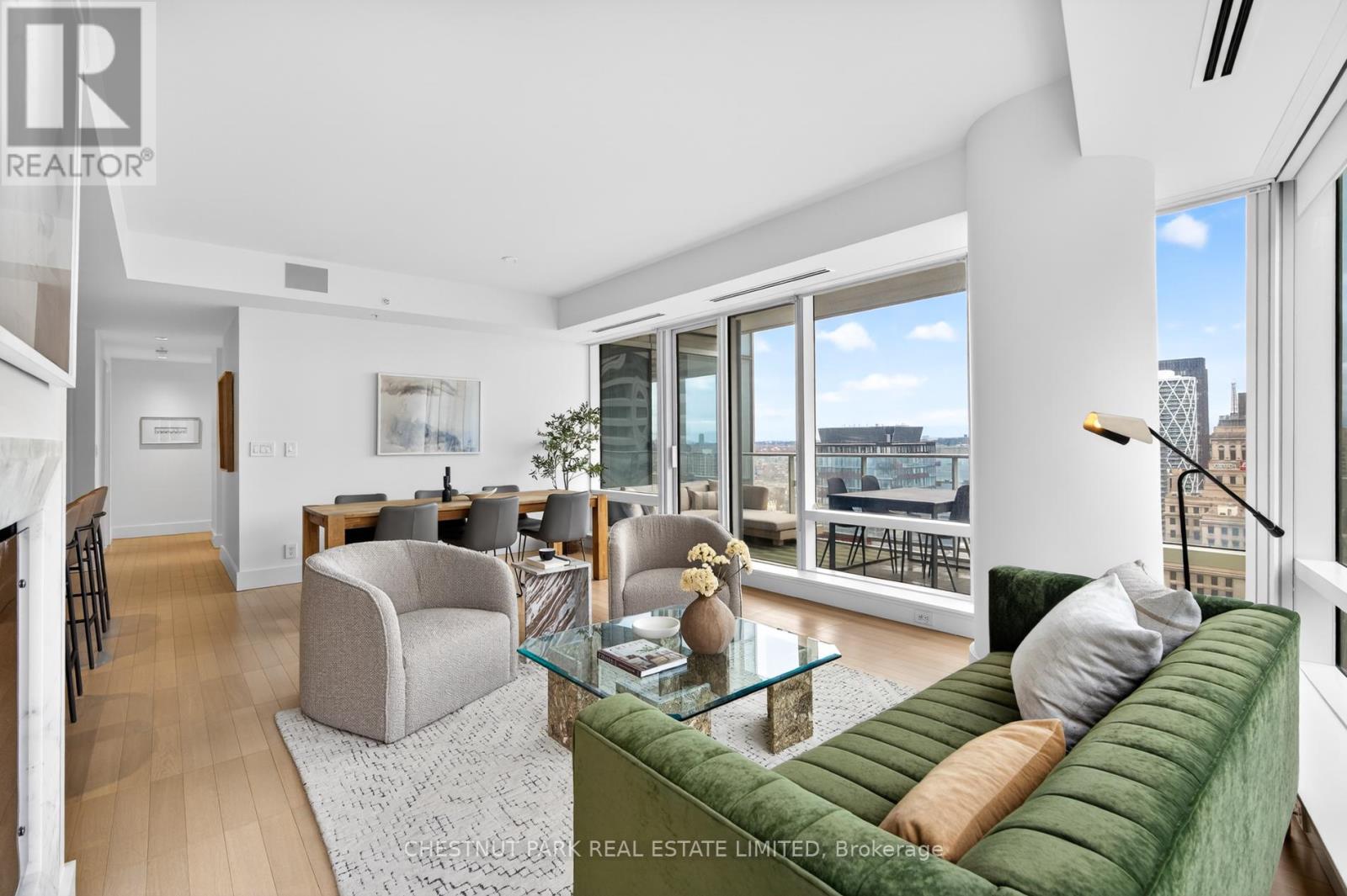 2806 - 180 University Avenue, Toronto, Ontario  M5H 0A2 - Photo 8 - C12970378