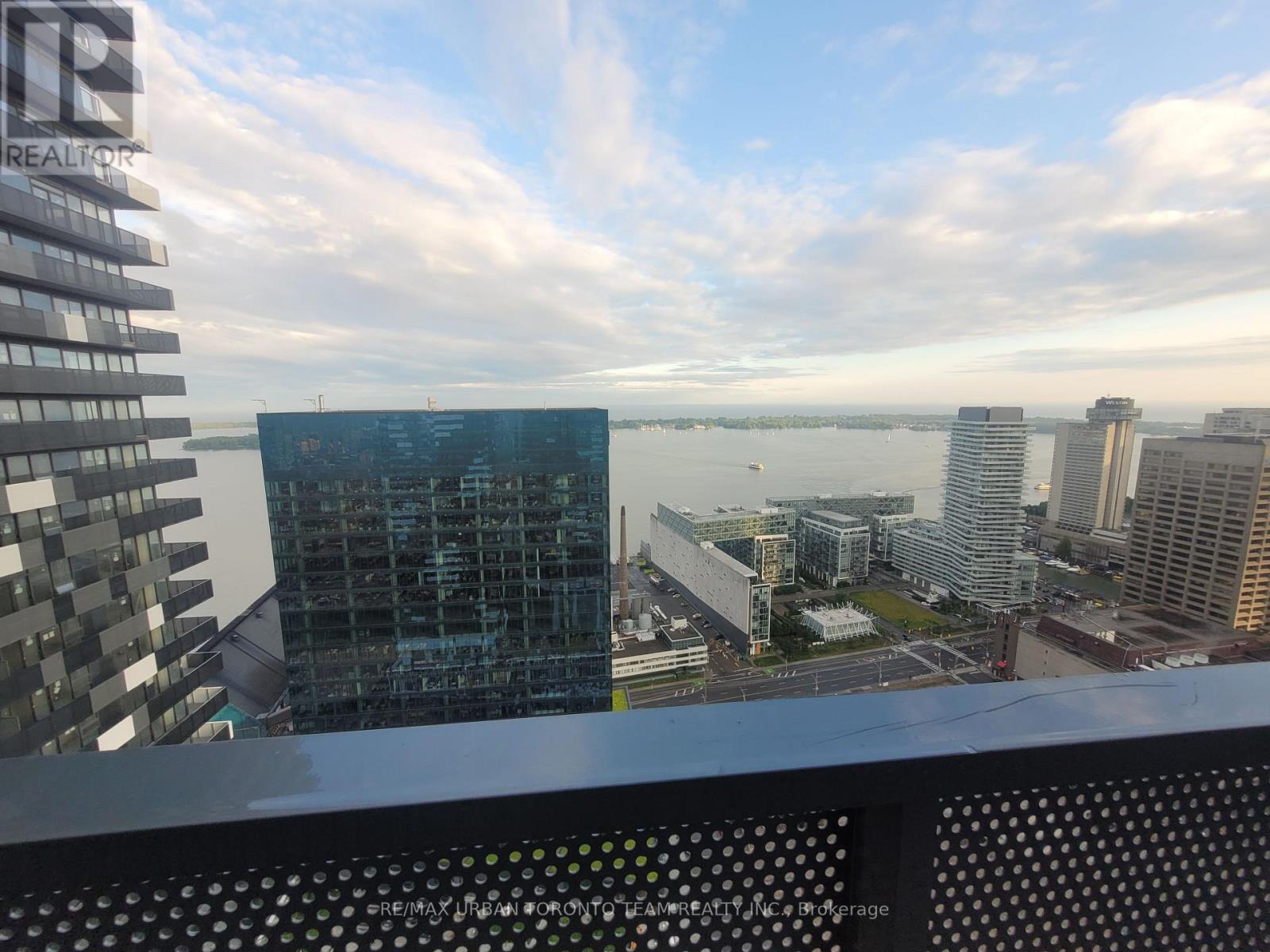 4310 - 55 Cooper Street, Toronto (Waterfront Communities), Ontario  M5E 0G1 - Photo 8 - C12970464