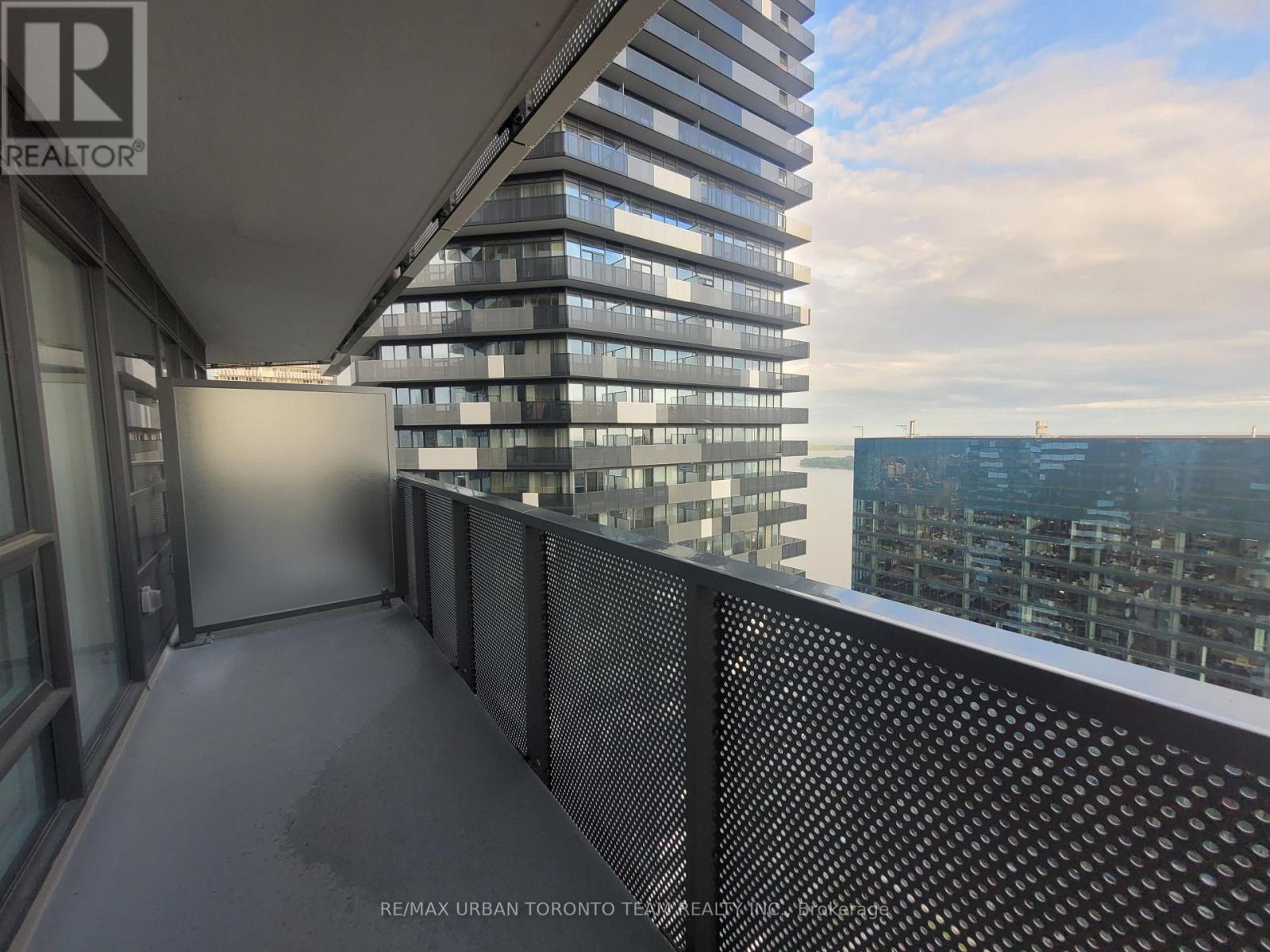 4310 - 55 Cooper Street, Toronto (Waterfront Communities), Ontario  M5E 0G1 - Photo 9 - C12970464