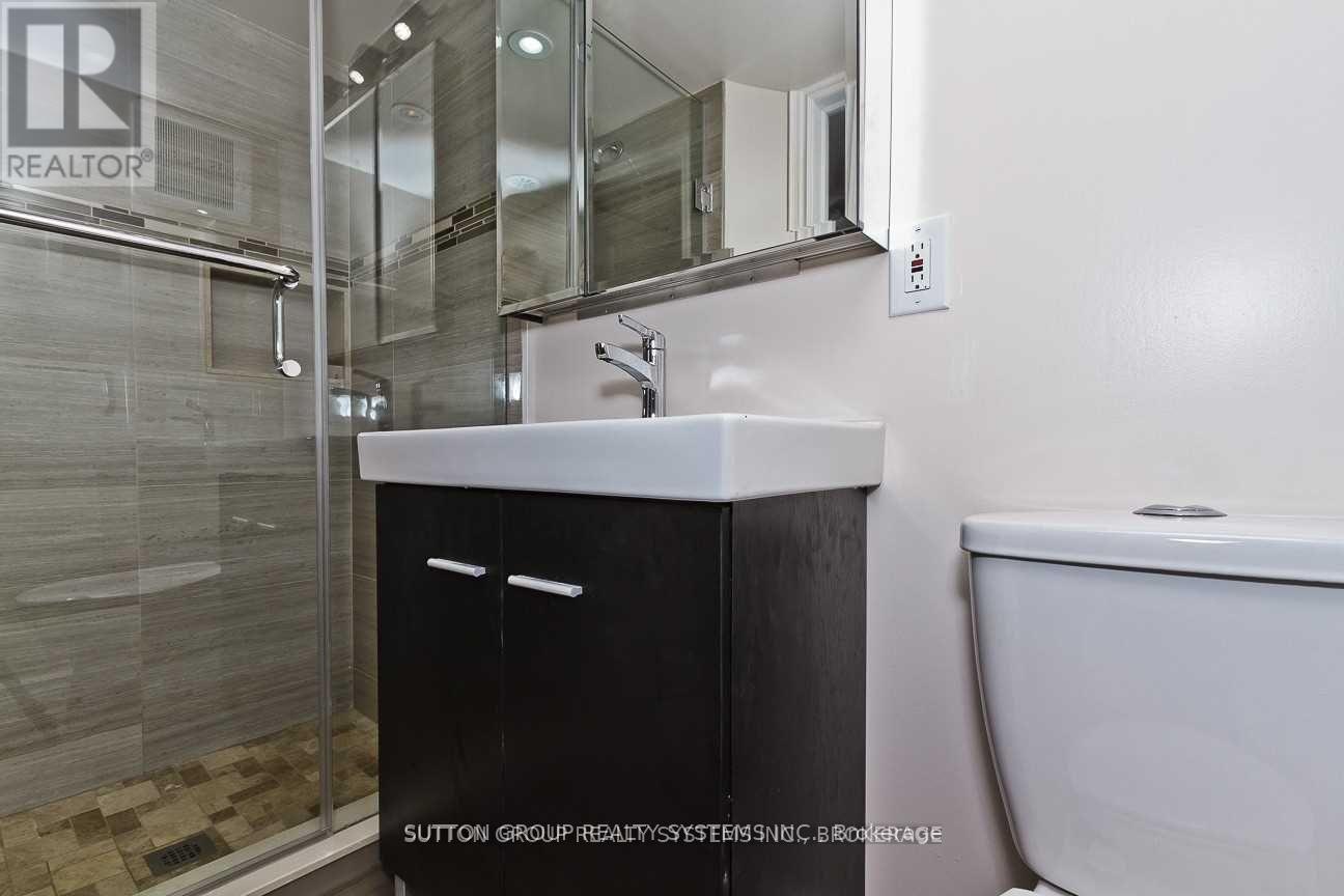 #1 - 20 1/2 Delaney Crescent, Toronto (Little Portugal), Ontario  M6K 1R2 - Photo 10 - C12970466