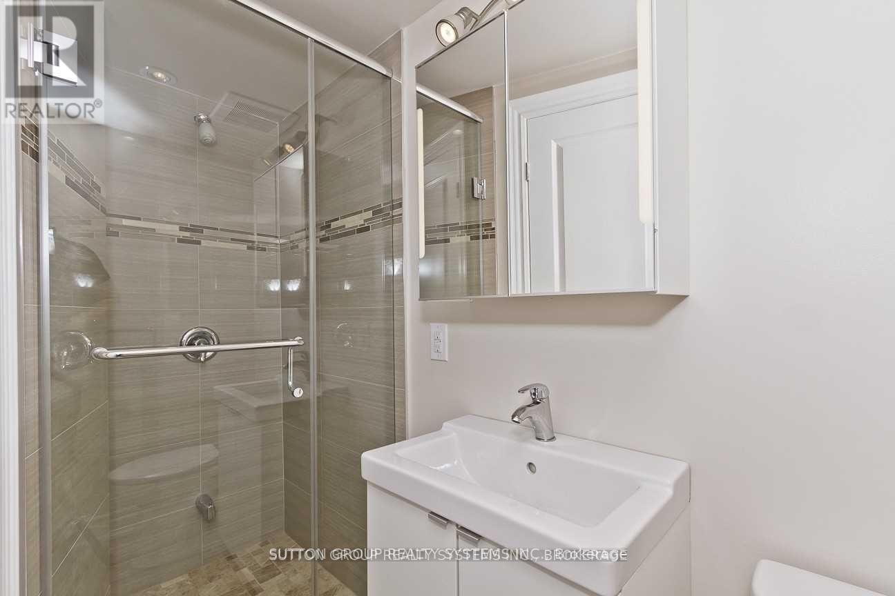 #1 - 20 1/2 Delaney Crescent, Toronto (Little Portugal), Ontario  M6K 1R2 - Photo 6 - C12970466