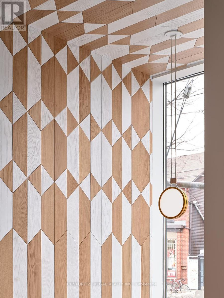 760 Dundas St W Street N, Toronto, Ontario  M6J 1T8 - Photo 4 - C12970476