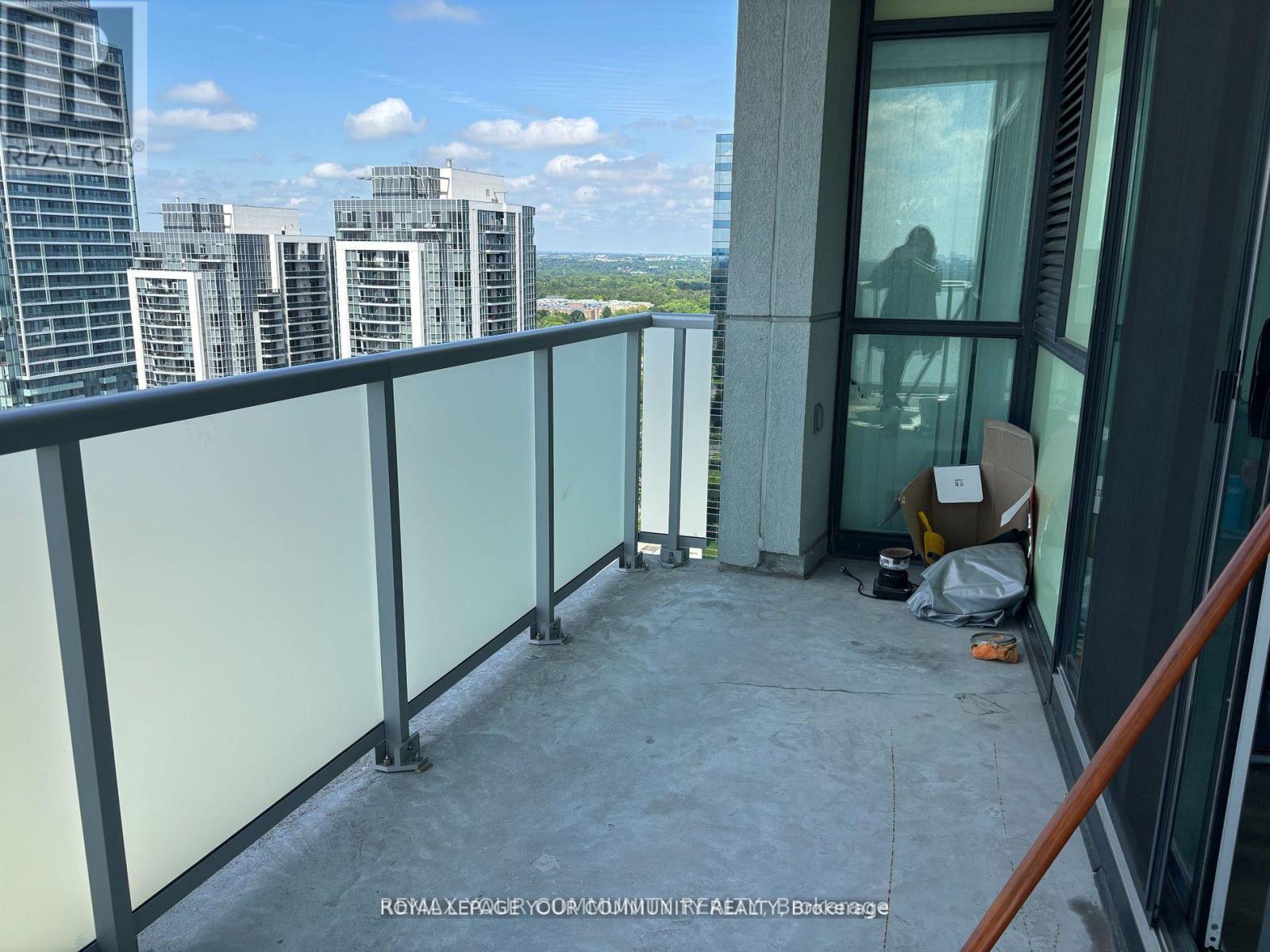 2204 - 5740 Yonge Street, Toronto, Ontario  M2M 3T3 - Photo 13 - C12970506