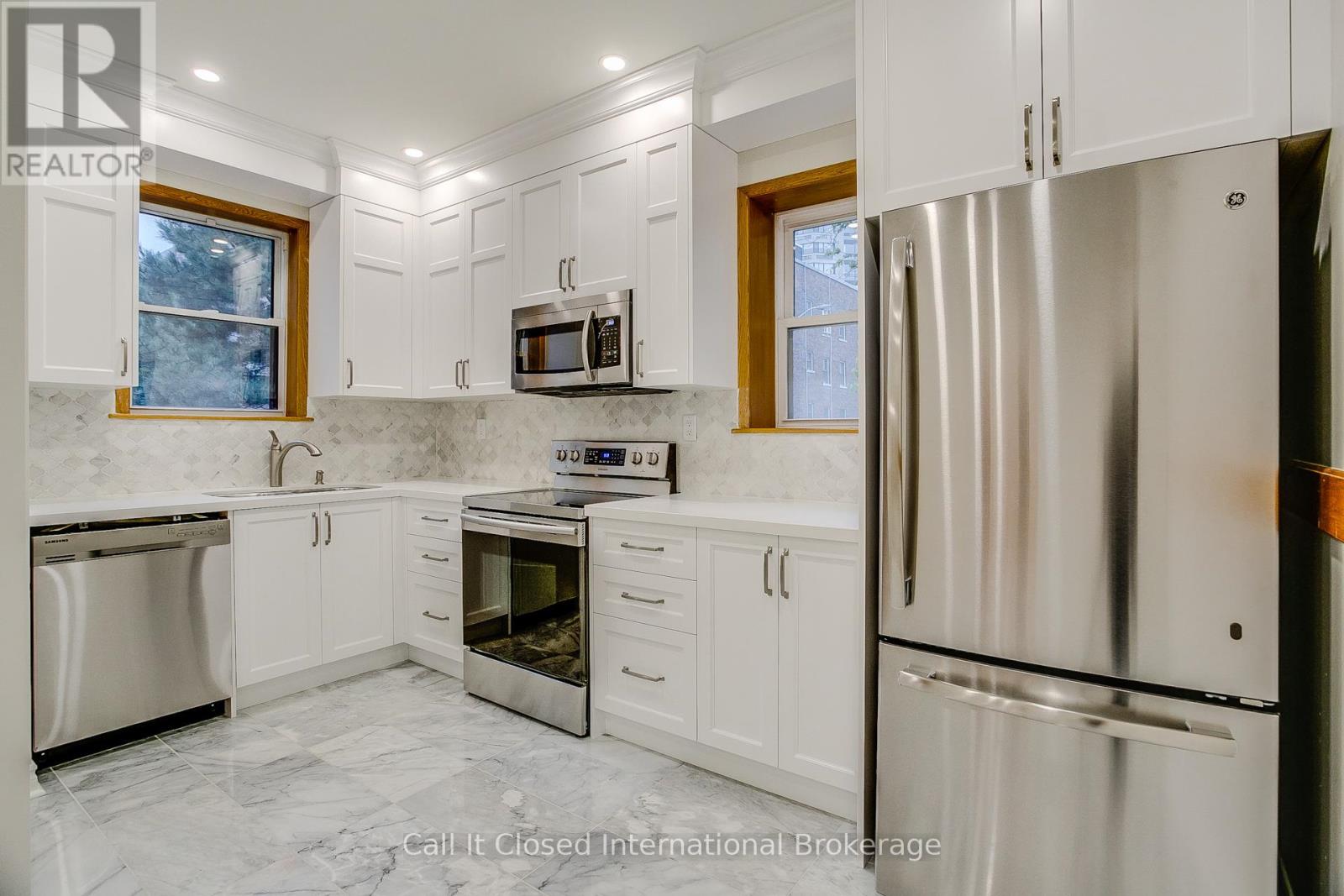 380 Spadina Road, Toronto, Ontario  M5P 2V9 - Photo 16 - C12970556