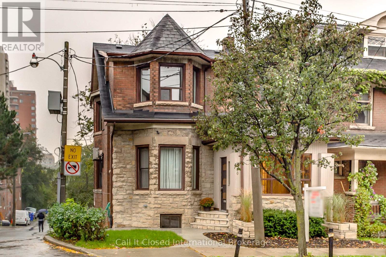 380 Spadina Road, Toronto, Ontario  M5P 2V9 - Photo 3 - C12970556