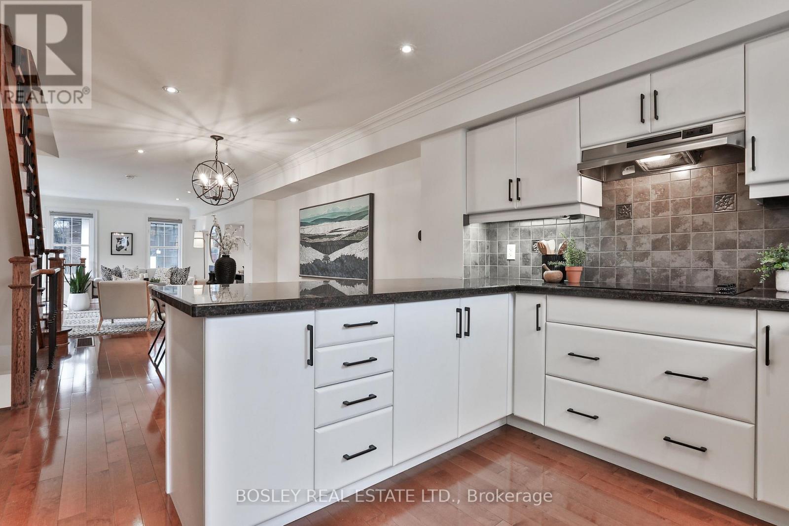 188 Mccaul Street, Toronto, Ontario  M5T 1W5 - Photo 12 - C12970612