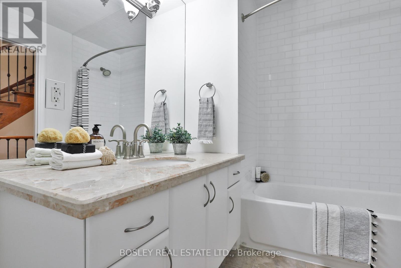 188 Mccaul Street, Toronto, Ontario  M5T 1W5 - Photo 33 - C12970612