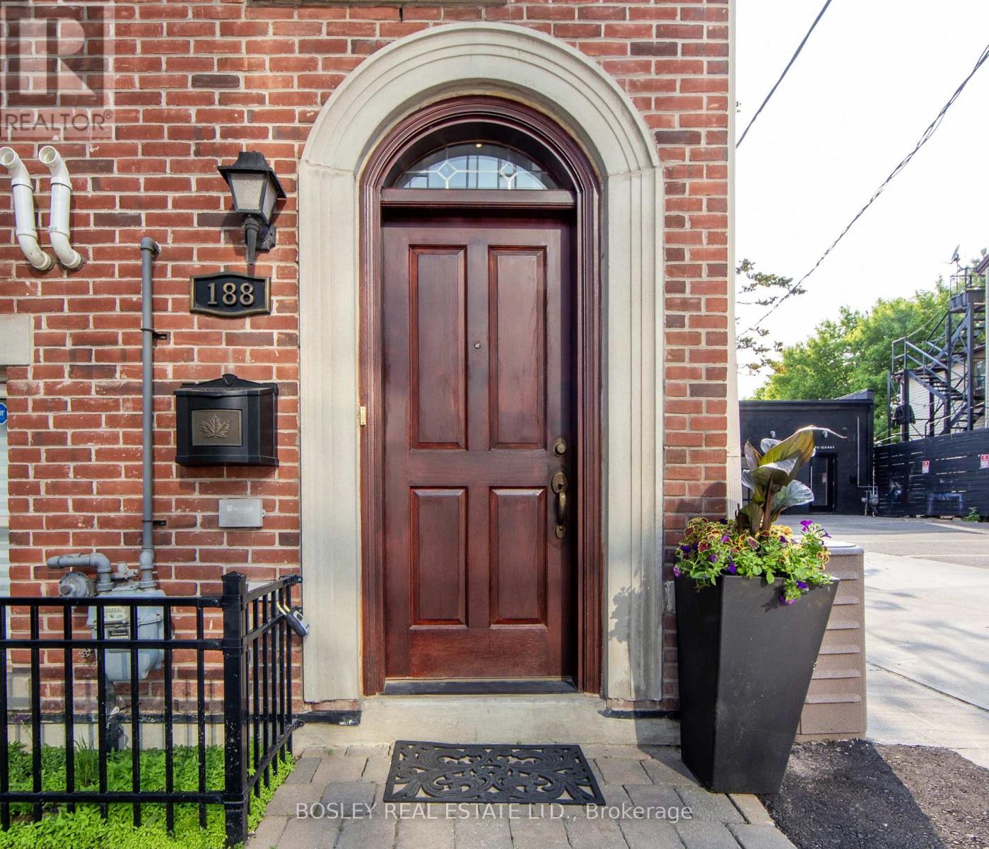 188 Mccaul Street, Toronto, Ontario  M5T 1W5 - Photo 39 - C12970612
