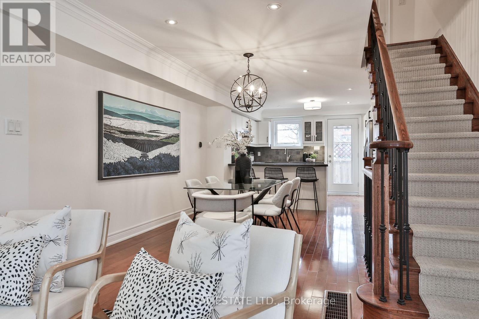 188 Mccaul Street, Toronto, Ontario  M5T 1W5 - Photo 4 - C12970612