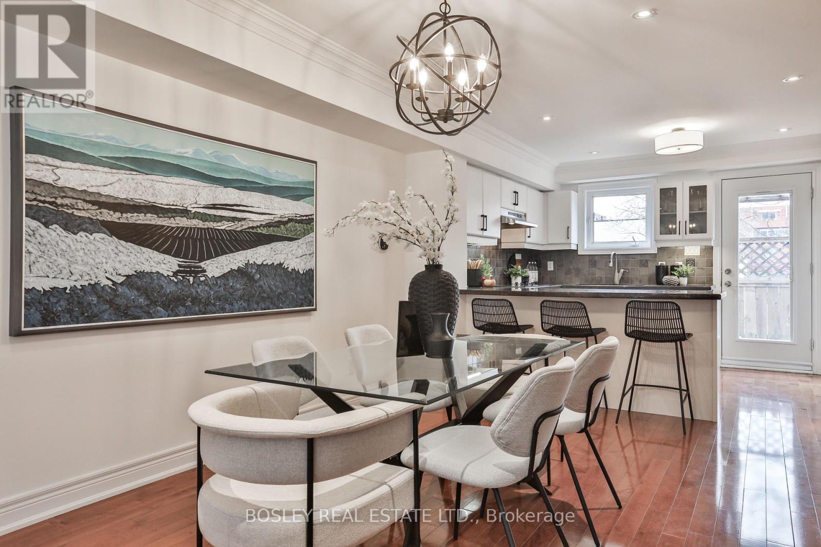 188 Mccaul Street, Toronto, Ontario  M5T 1W5 - Photo 5 - C12970612