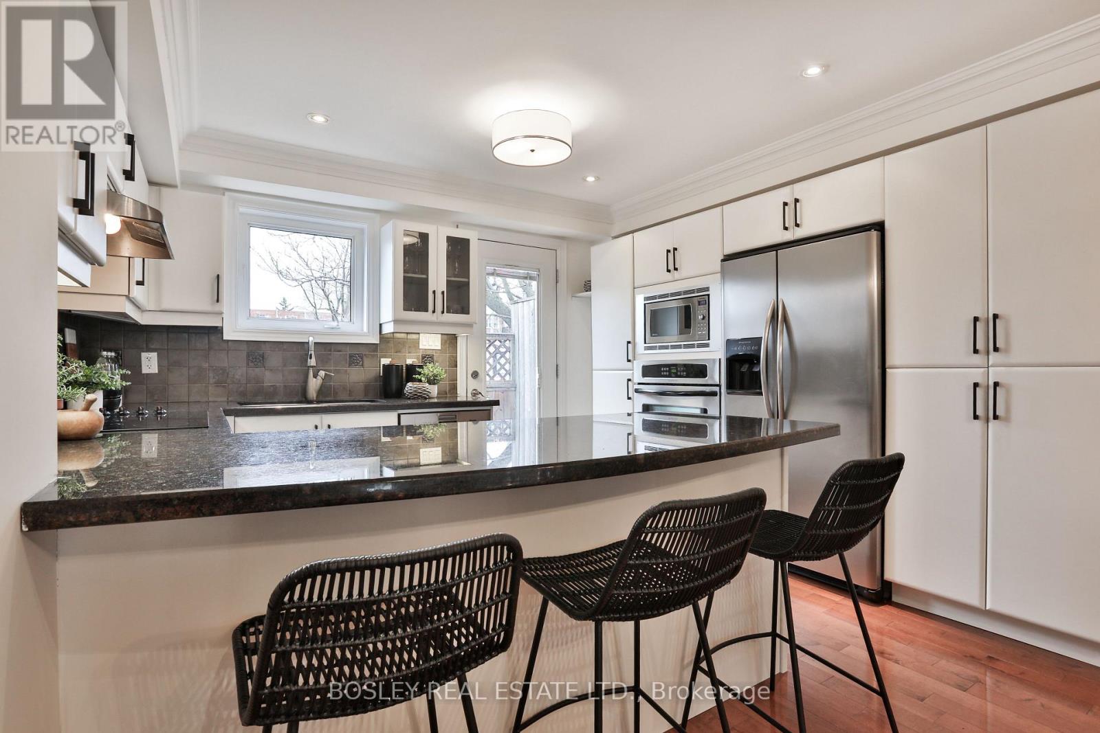 188 Mccaul Street, Toronto, Ontario  M5T 1W5 - Photo 9 - C12970612