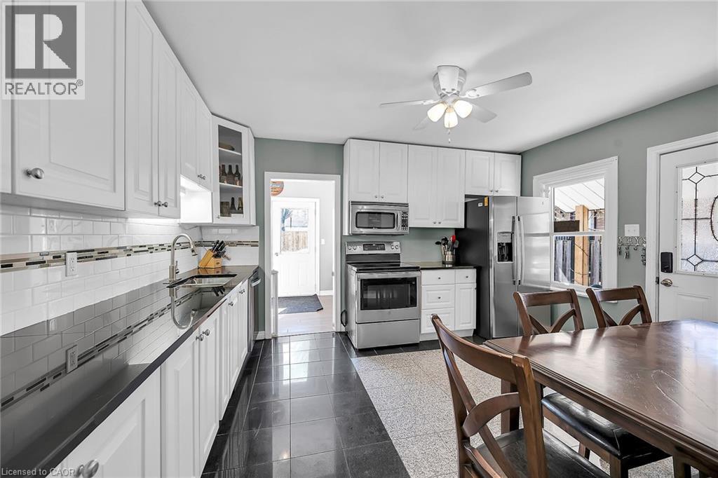 46 Walnut Street, Brantford, Ontario  N3T 1H2 - Photo 11 - 40818657