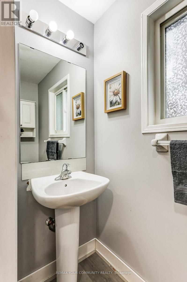 18 Tozer Crescent, Ajax, Ontario  L1T 4Z9 - Photo 9 - E12970220