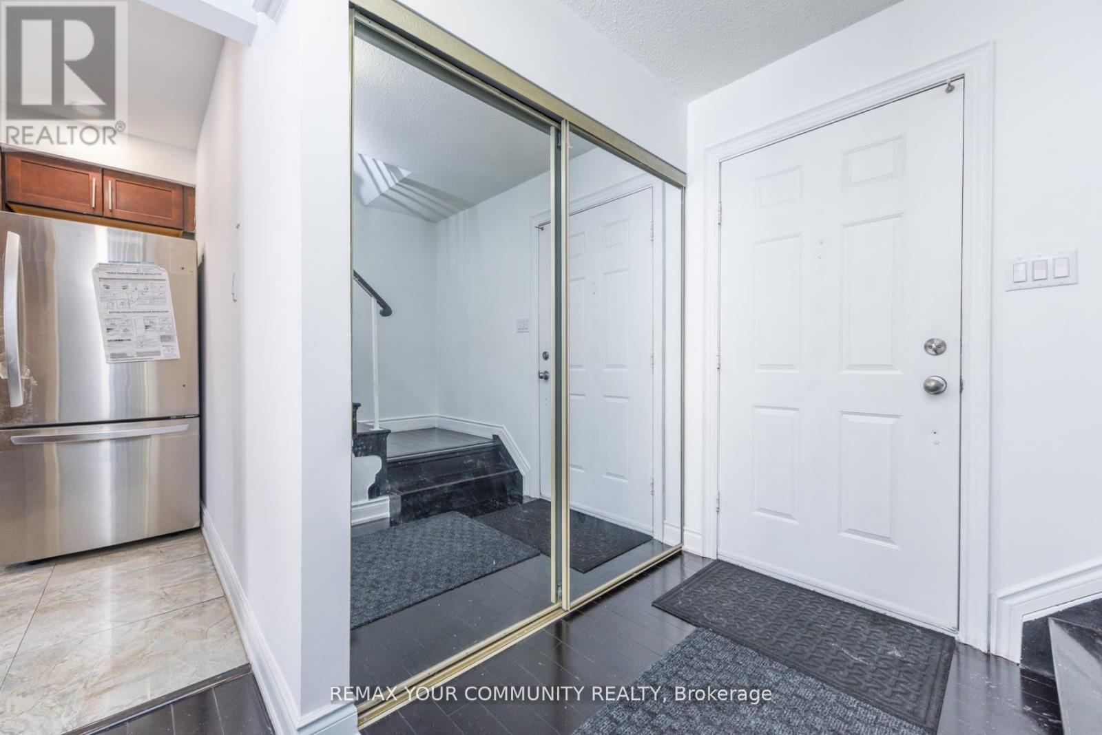 64 Chatfield Drive, Ajax, Ontario  L1T 2K1 - Photo 10 - E12970304