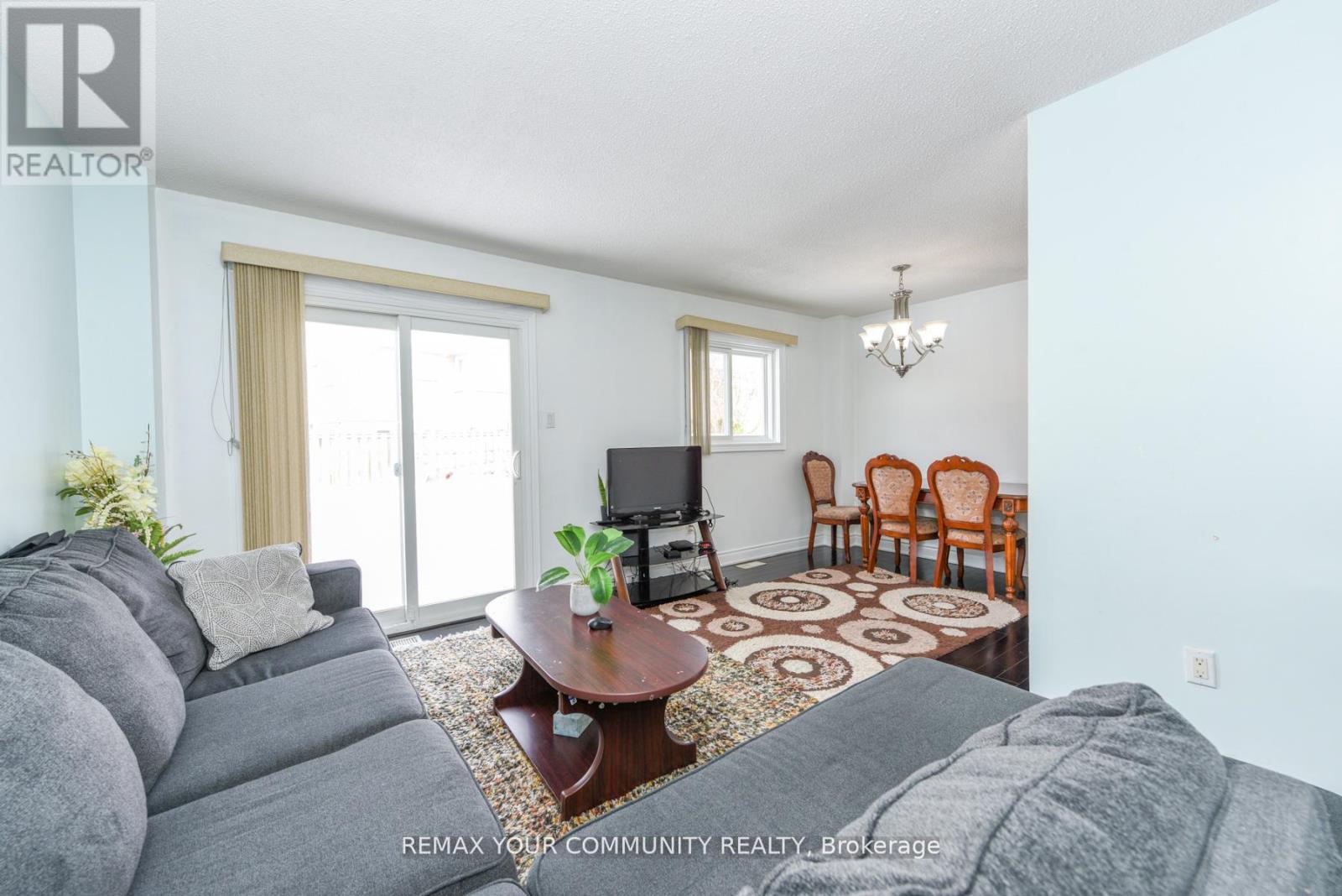 64 Chatfield Drive, Ajax, Ontario  L1T 2K1 - Photo 12 - E12970304