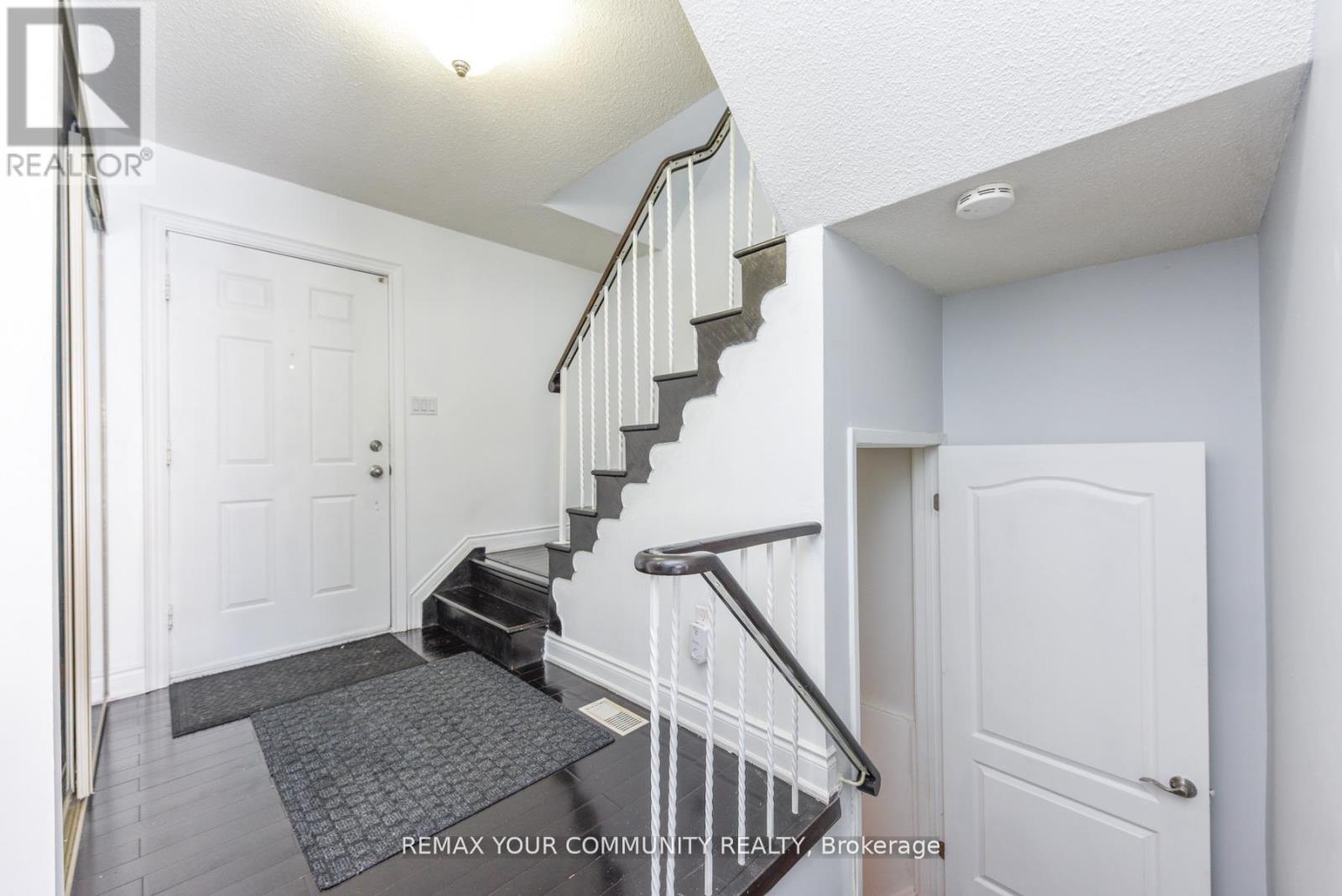 64 Chatfield Drive, Ajax, Ontario  L1T 2K1 - Photo 8 - E12970304