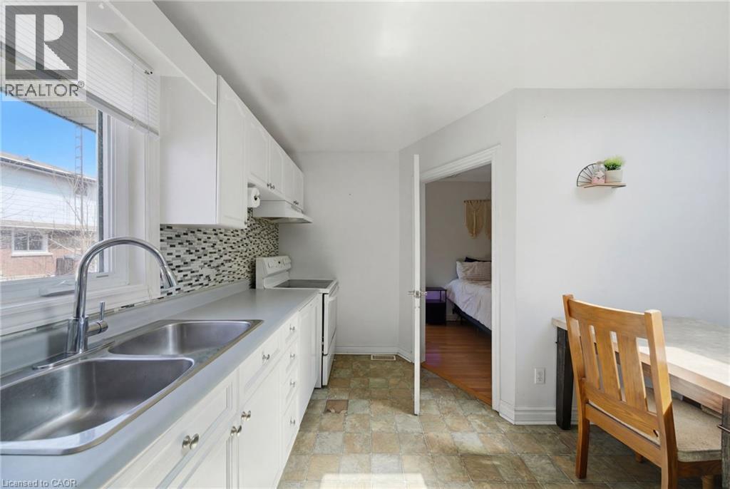 250 Grantham Avenue, St. Catharines, Ontario  L2M 4Z5 - Photo 18 - 40818053