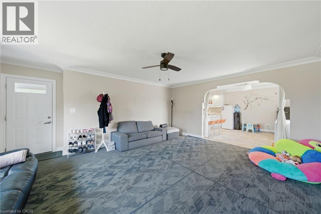 250 Grantham Avenue, St. Catharines, Ontario  L2M 4Z5 - Photo 4 - 40818053