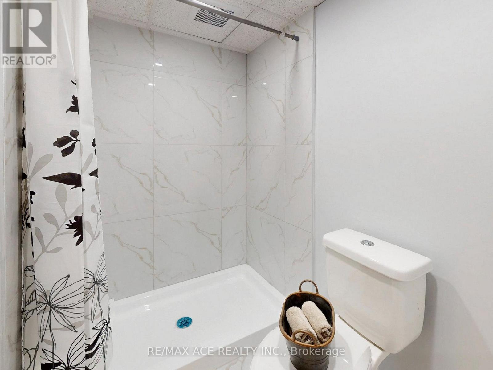 35 Stagemaster Crescent, Clarington, Ontario  L1E 2Y7 - Photo 44 - E12970368